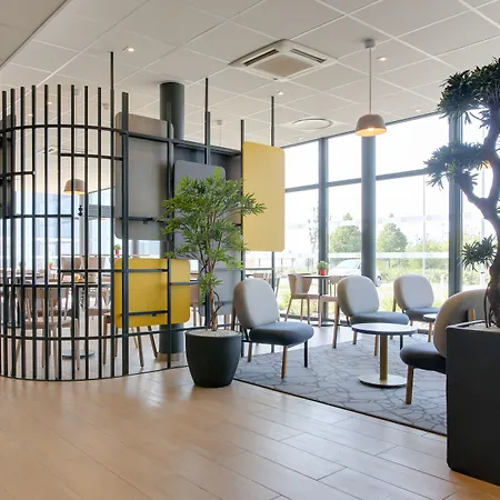 B&B Hotel Reims Croix Blandin-3